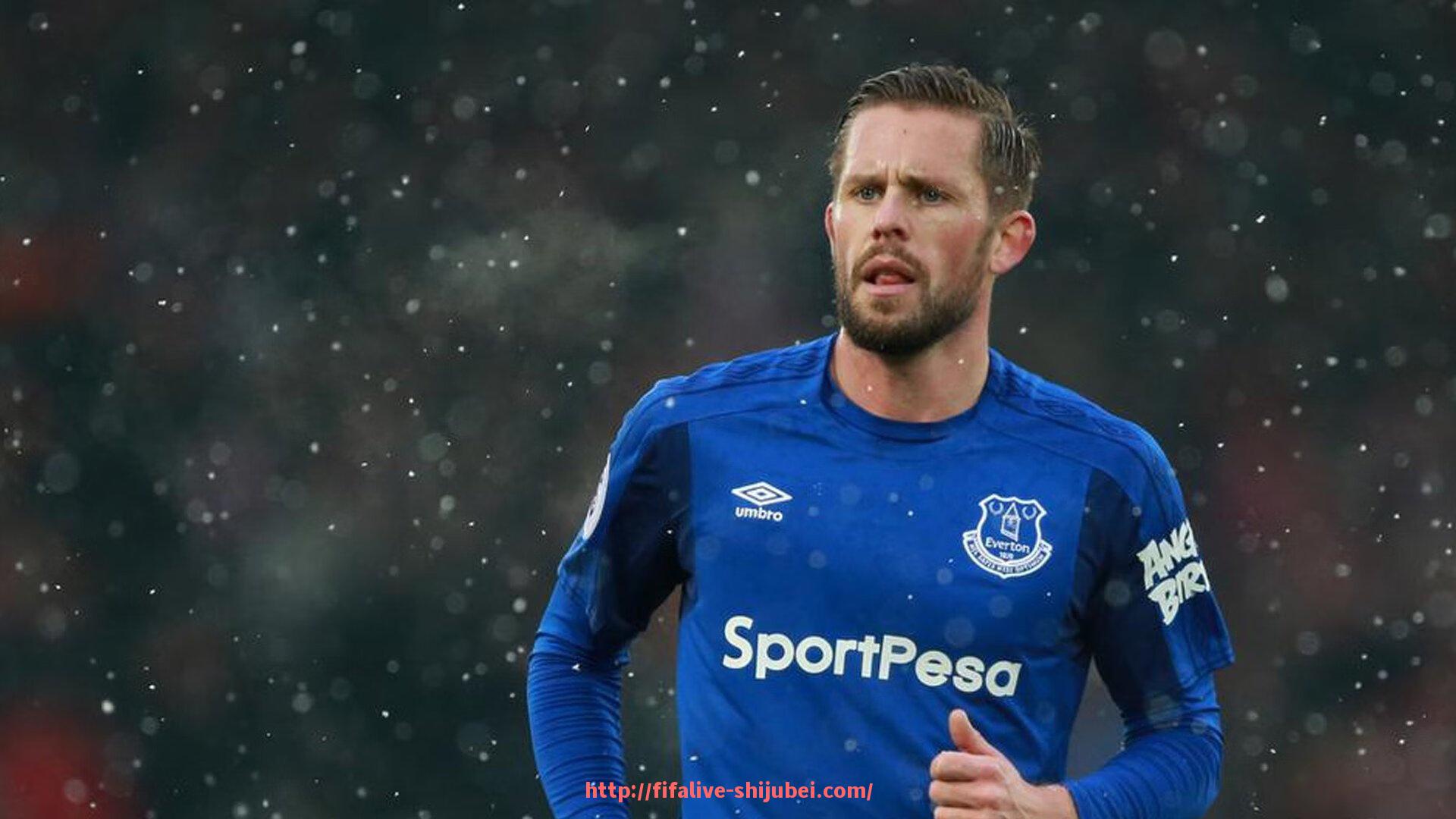 世俱杯直播-世俱杯连续参加多届赛事的传奇球员生涯成就与表现对比